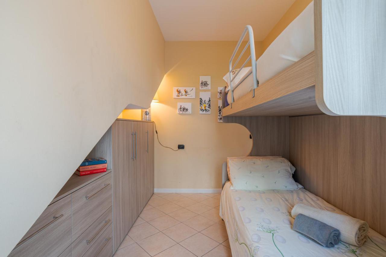 Lake Como Apartment With Balcony And Private Parking Ossuccio Kültér fotó